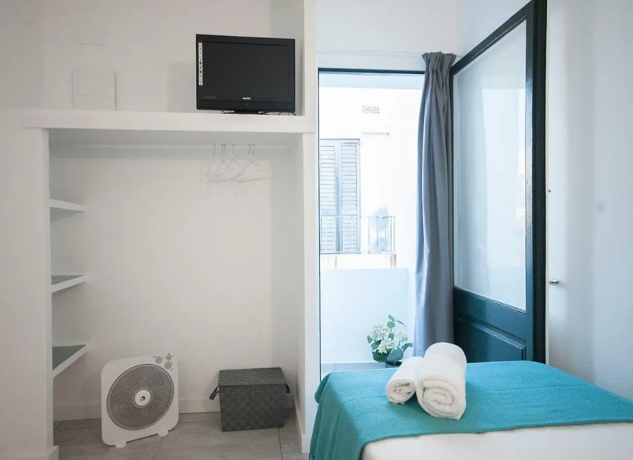 Lets Holidays Rooms 卡达克斯 0*,  西班牙