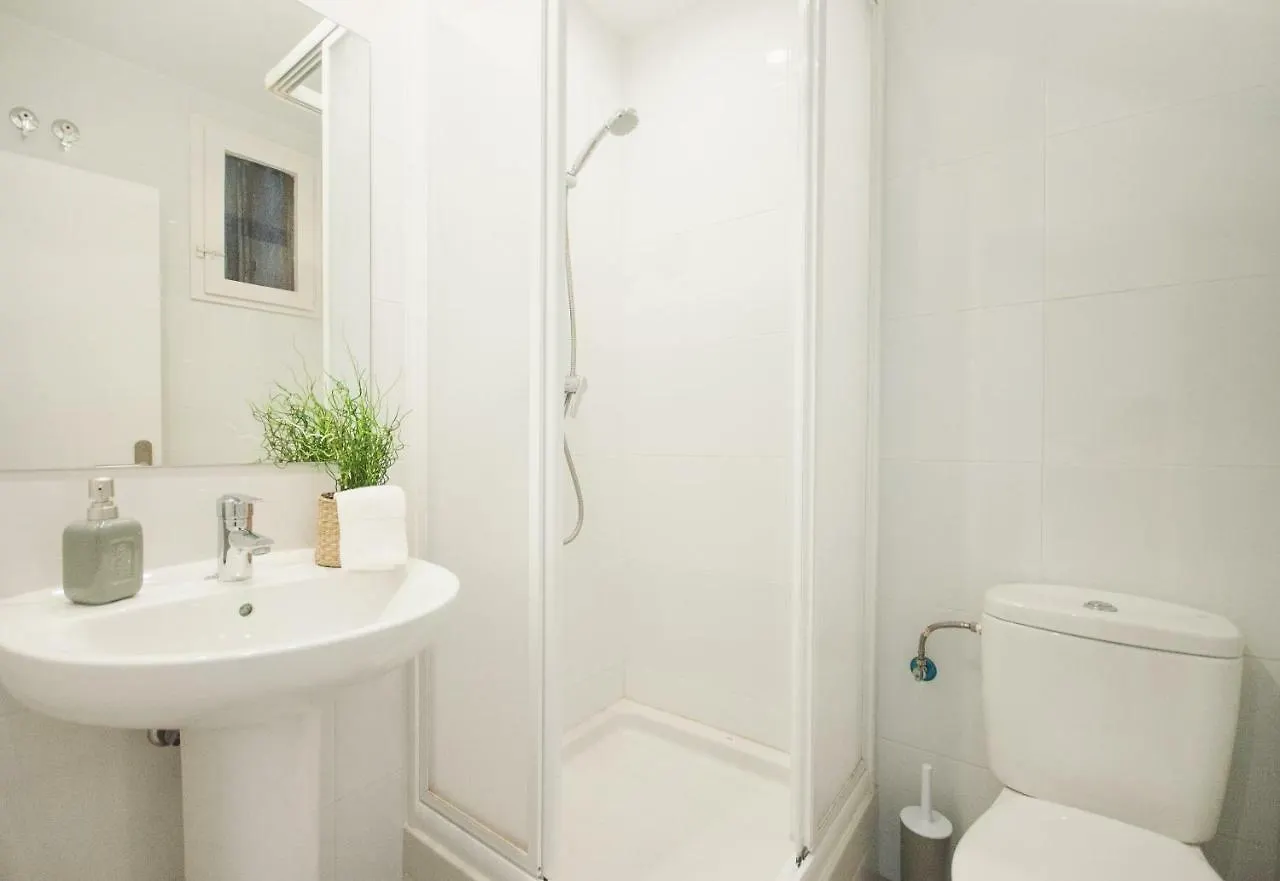 Hostel Lets Holidays Rooms Cadaques