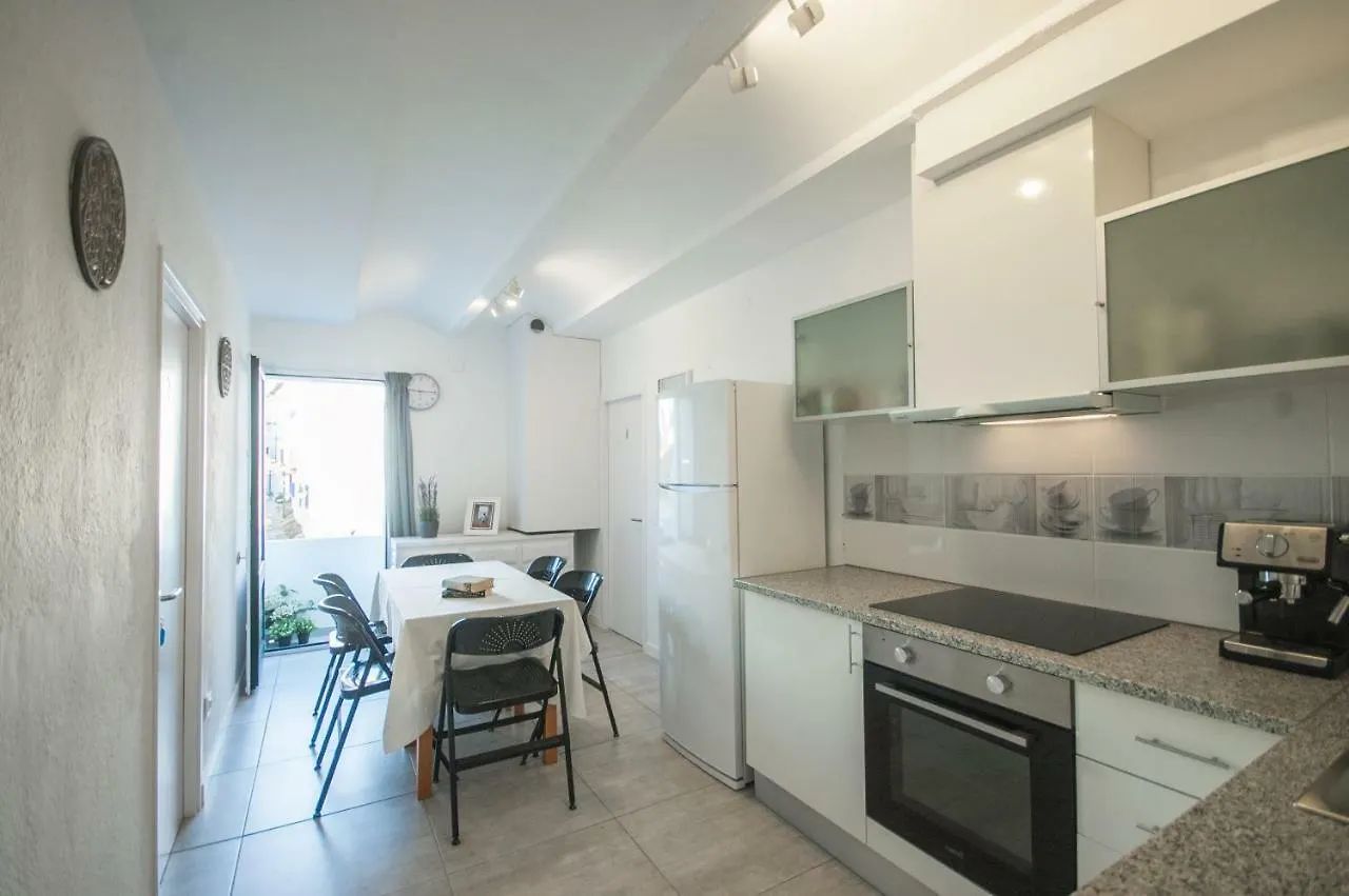 Lets Holidays Rooms Cadaques Spain