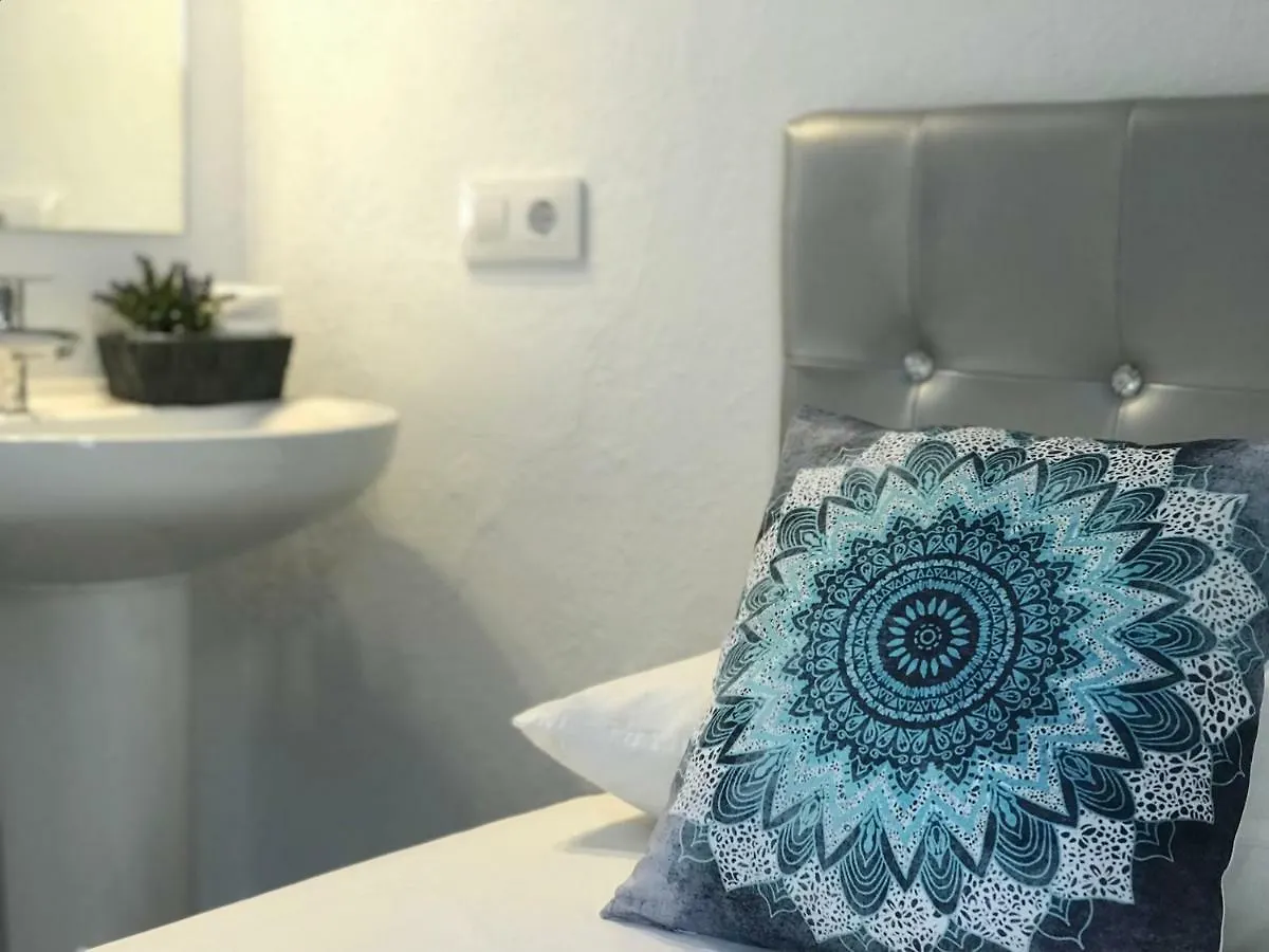 Hostel Lets Holidays Rooms Cadaques